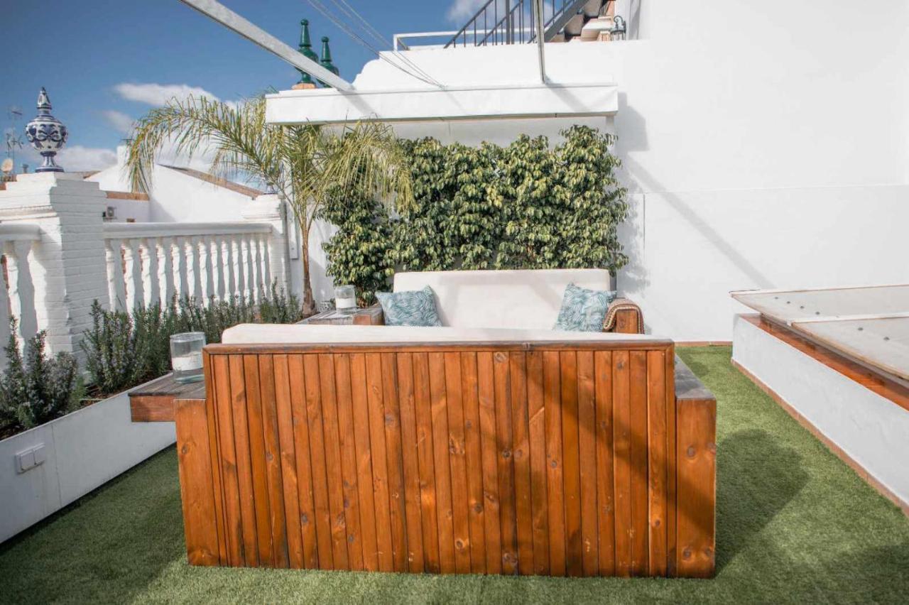 Monkeys Luxury Triana House *